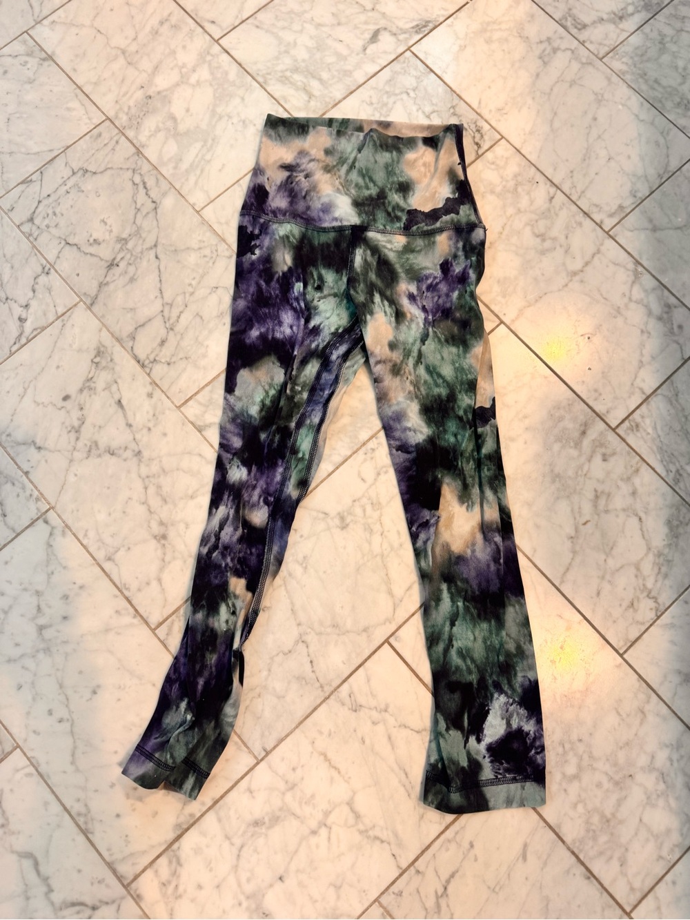 Lululeon Tie-Dye Active Leggings - Green & Purple